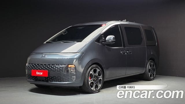 Hyundai Staria — фото 1