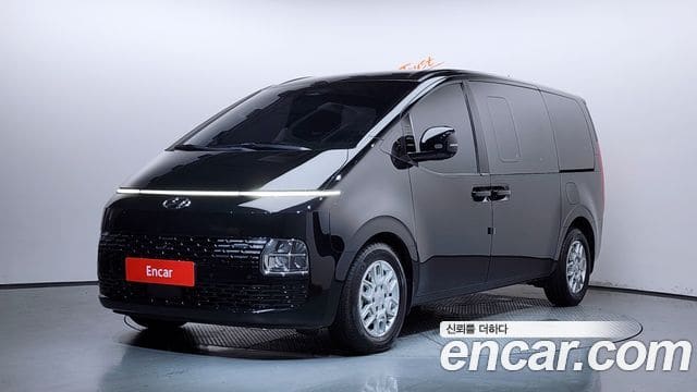 Hyundai Staria — фото 1