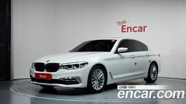 BMW 5 Series — фото 1
