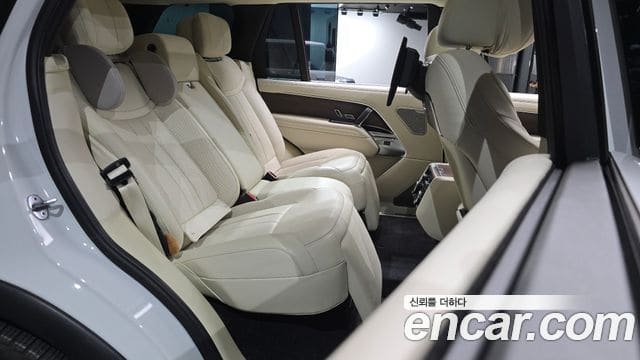 Land Rover Range Rover — фото 1