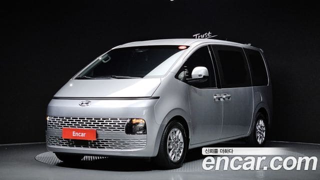 Hyundai Staria — фото 1
