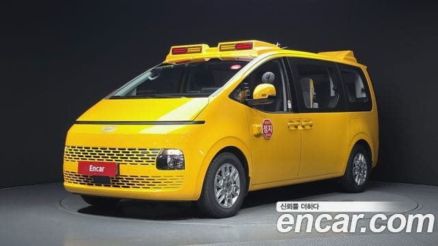 Hyundai Staria — фото 1