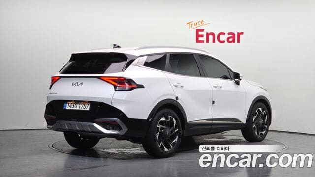 Kia Sportage — фото 1