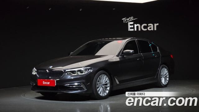 BMW 5 Series — фото 1