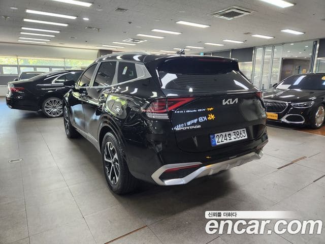 Kia Sportage — фото 1