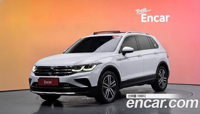 Volkswagen Tiguan — фото 1