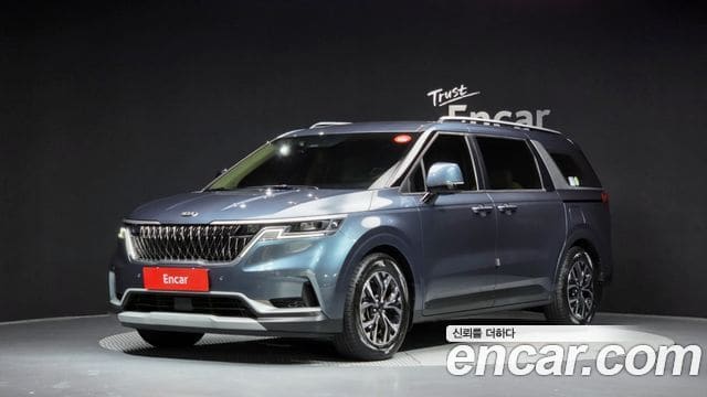 Kia Carnival — фото 1