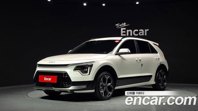 Kia Niro — фото 1