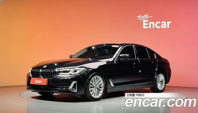 BMW 5 Series — фото 1
