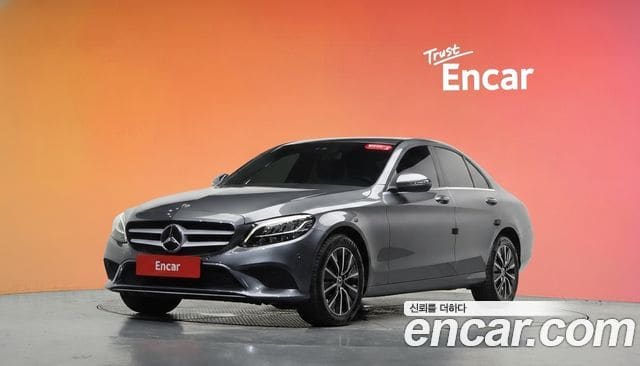 Mercedes-Benz C-Class — фото 1