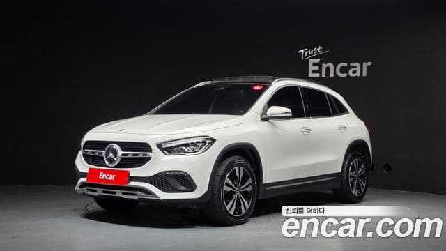 Mercedes-Benz GLA-Class — фото 1