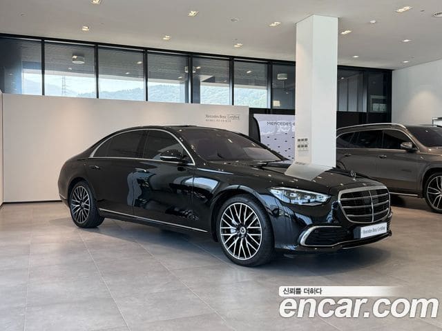 Mercedes-Benz S-Class — фото 1