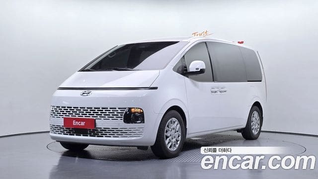 Hyundai Staria — фото 1