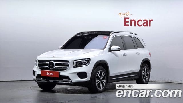 Mercedes-Benz GLB-Class — фото 1