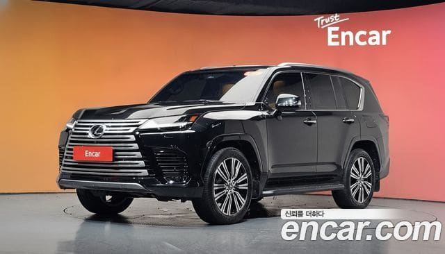 Lexus LX — фото 1