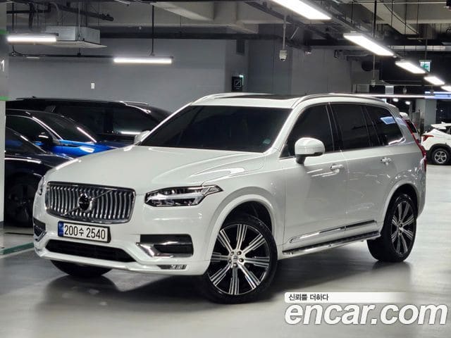 Volvo XC90 — фото 1