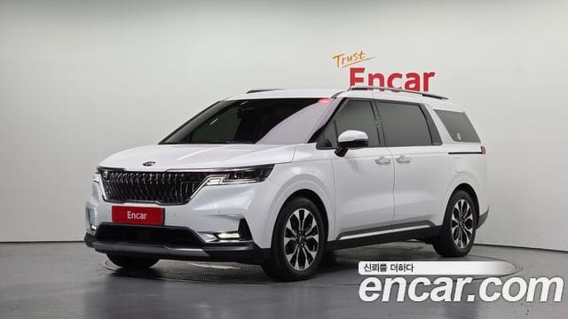 Kia Carnival — фото 1