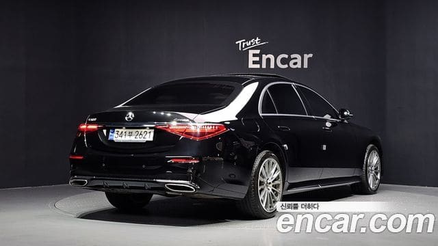 Mercedes-Benz S-Class — фото 1