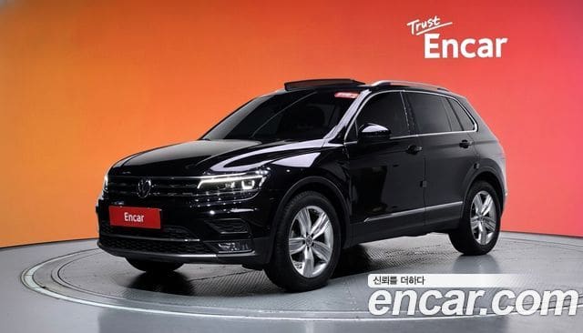 Volkswagen Tiguan — фото 1