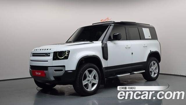 Land Rover Defender — фото 1