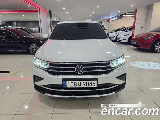Volkswagen Tiguan — фото 1