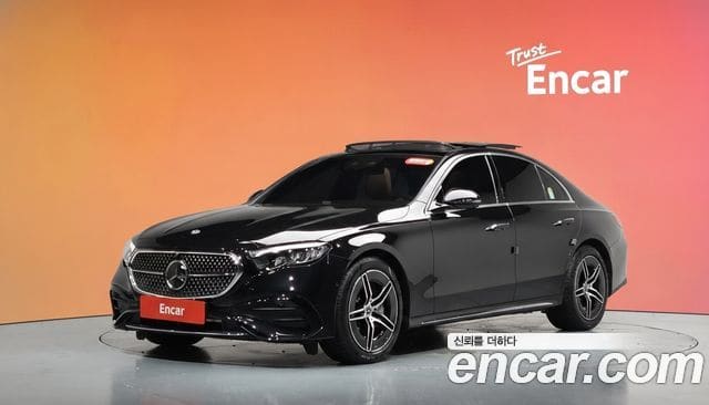 Mercedes-Benz E-Class — фото 1
