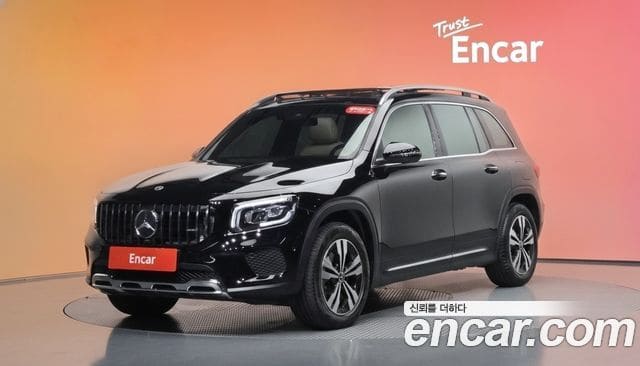 Mercedes-Benz GLB-Class — фото 1
