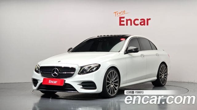 Mercedes-Benz E-Class — фото 1