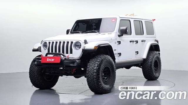 Jeep Wrangler — фото 1