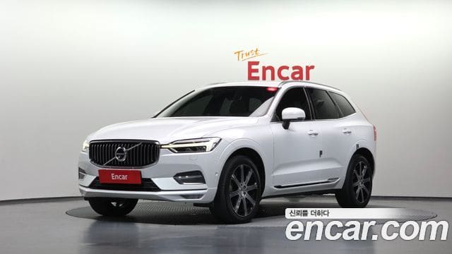 Volvo XC60 — фото 1