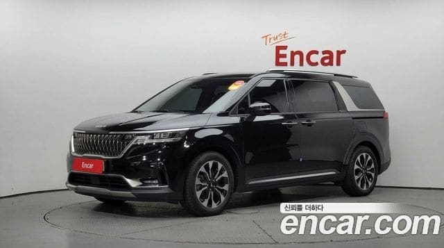 Kia Carnival — фото 1