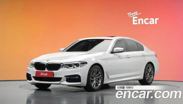 BMW 5 Series — фото 1
