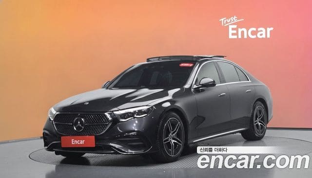 Mercedes-Benz E-Class — фото 1