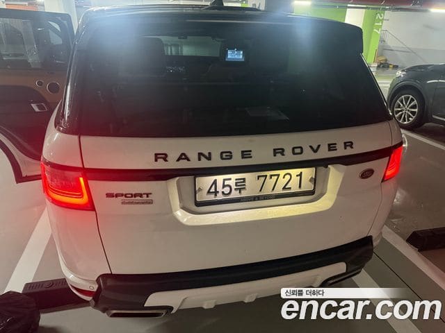 Land Rover Range Rover Sport — фото 1