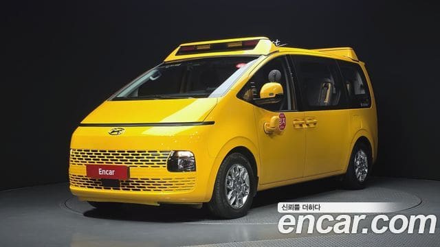 Hyundai Staria — фото 1