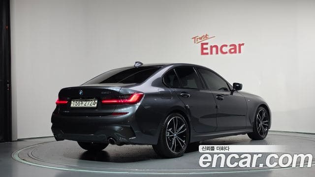 BMW 3 Series — фото 1