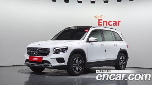 Mercedes-Benz GLB-Class — фото 1