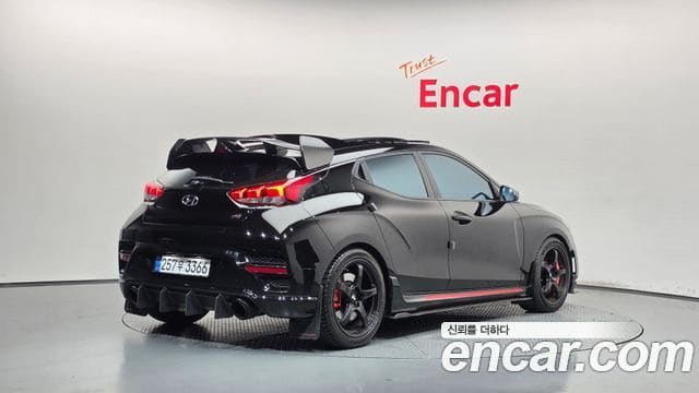 Hyundai Veloster — фото 1