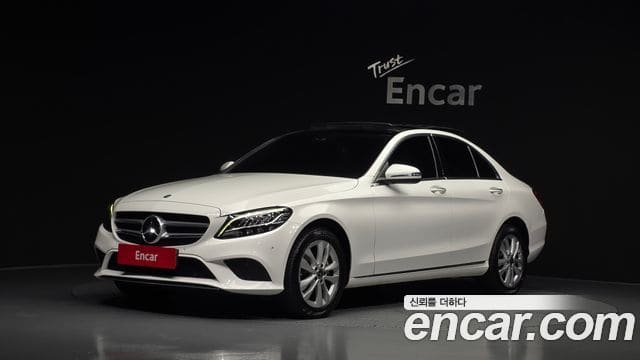 Mercedes-Benz C-Class — фото 1