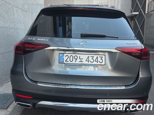 Mercedes-Benz GLE-Class — фото 1