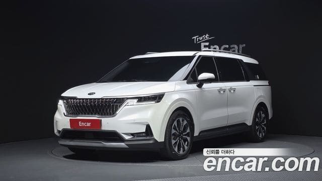 Kia Carnival — фото 1