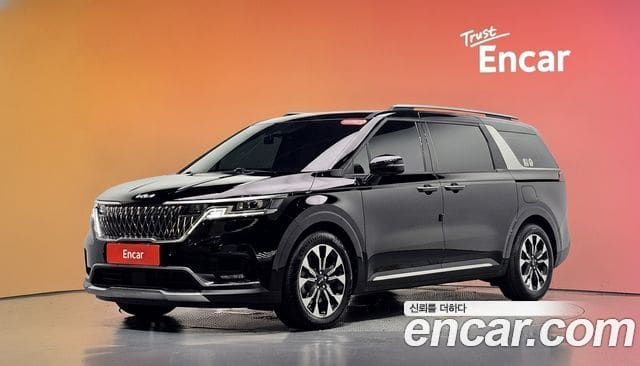 Kia Carnival — фото 1