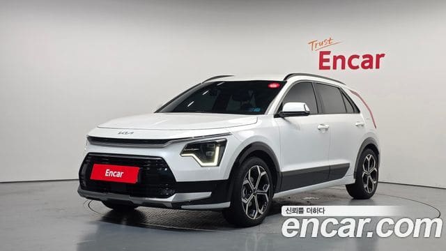 Kia Niro — фото 1