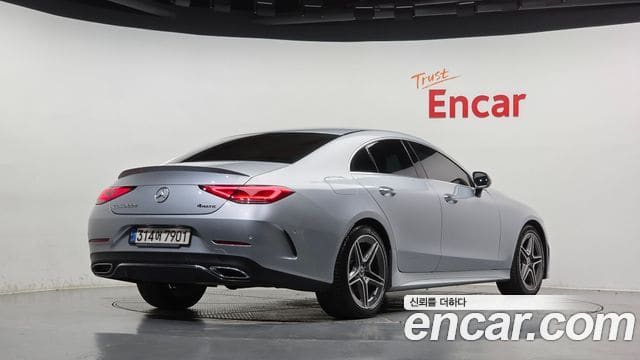 Mercedes-Benz CLS-Class — фото 1