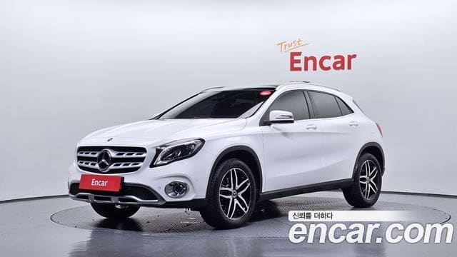 Mercedes-Benz GLA-Class — фото 1