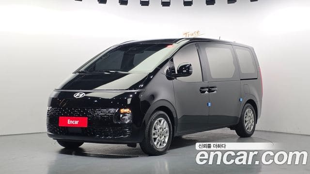 Hyundai Staria — фото 1