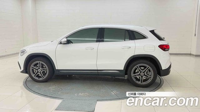 Mercedes-Benz GLA-Class — фото 1