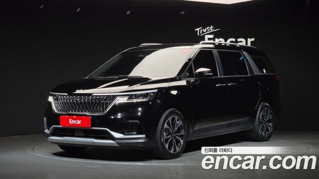 Kia Carnival — фото 1