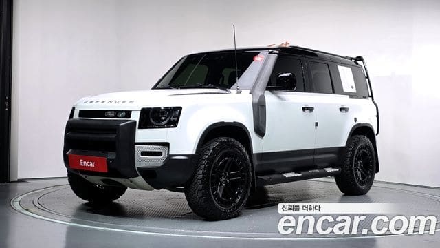 Land Rover Defender — фото 1