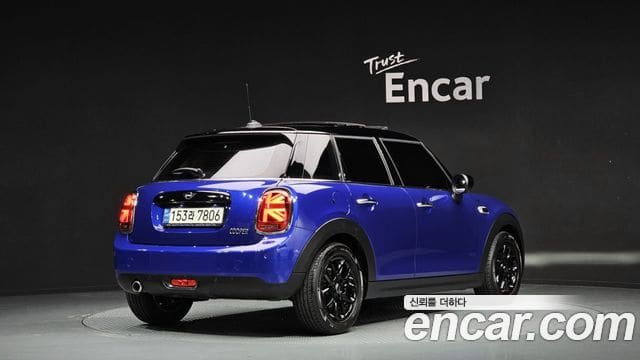 Mini Cooper — фото 1